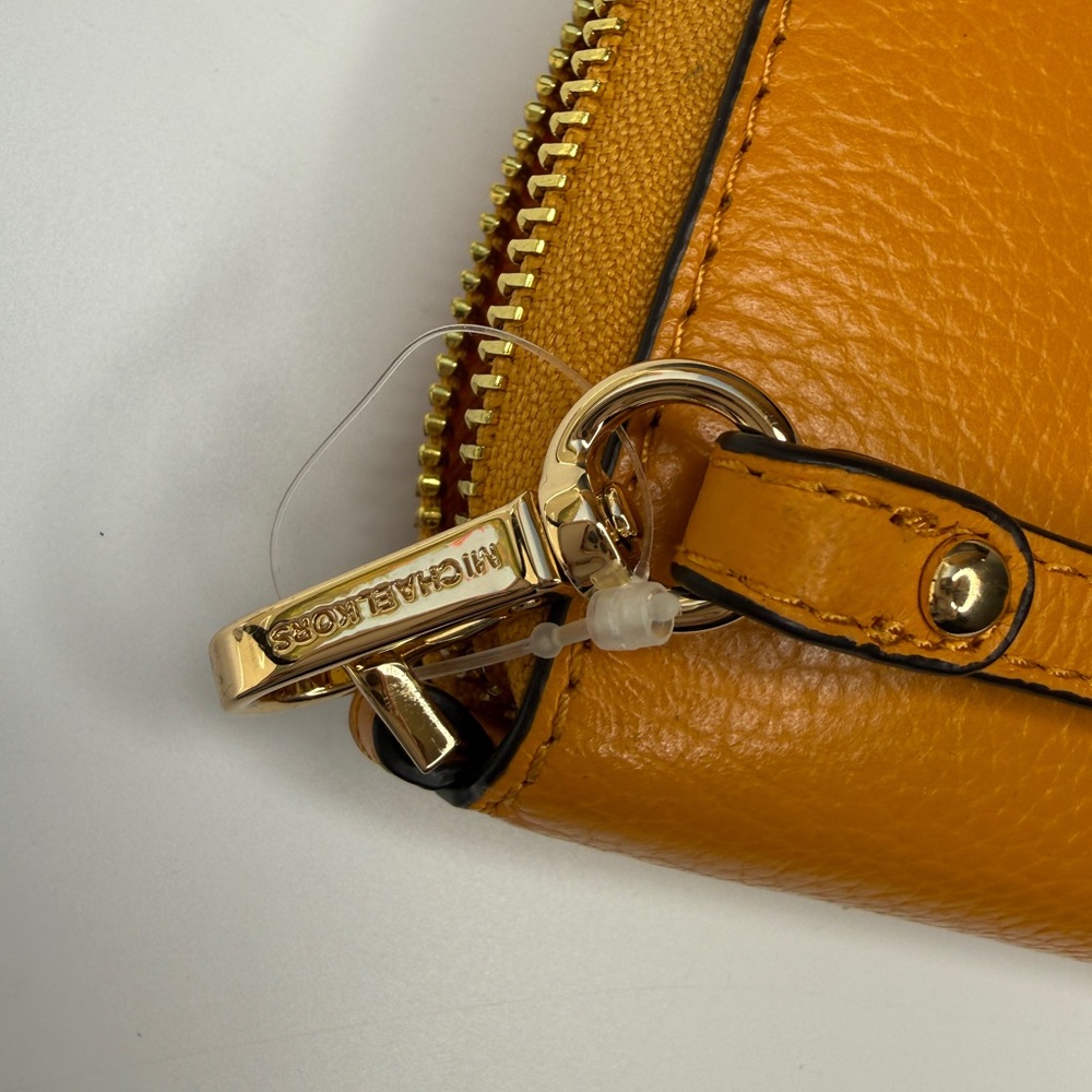 Michael Kors - Jet Set Large Wallet - Picture 4 of 9